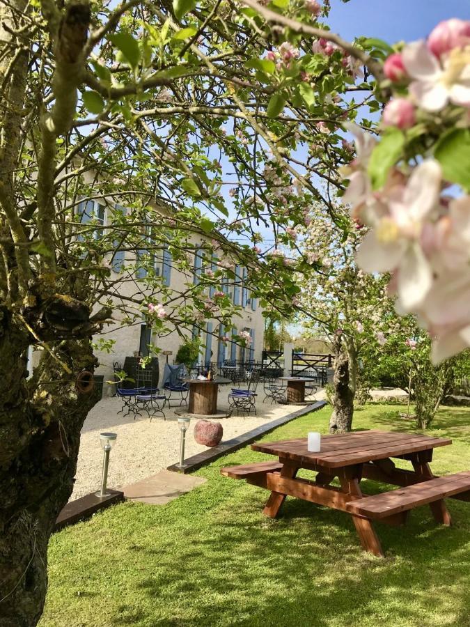 Le Relais D'Aulnay Panzió Aulnay  Kültér fotó